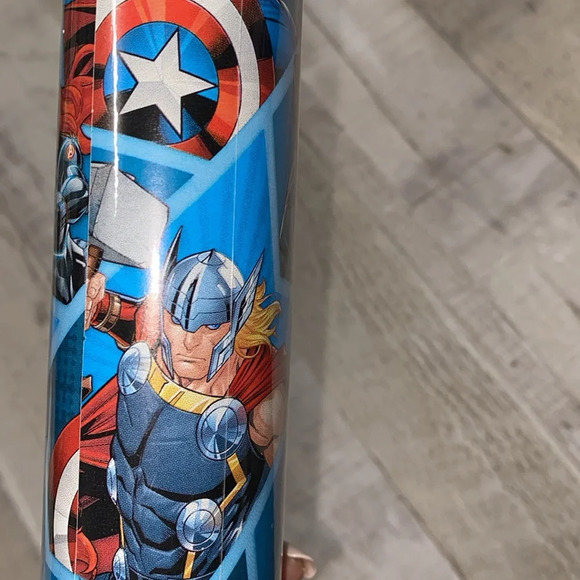 Avengers movie gift wrapping paper new in package - Picture 6 of 9